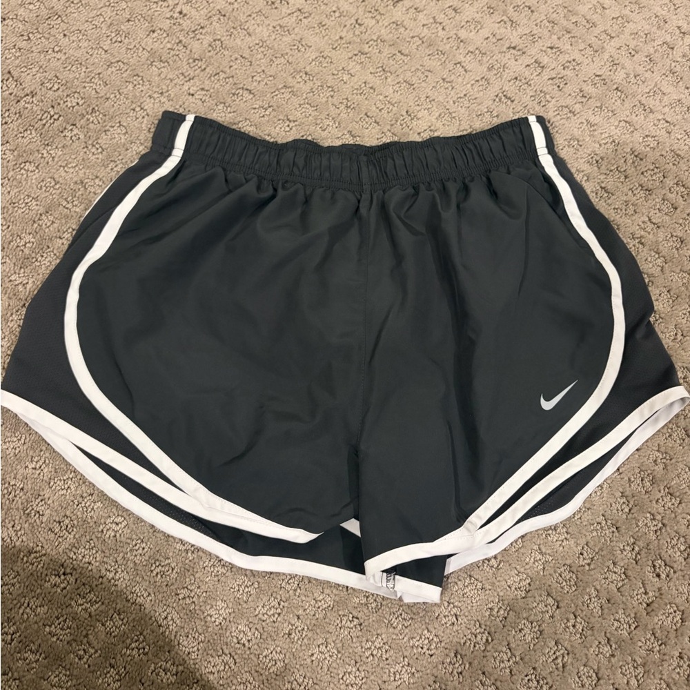 Nike Women's Dark Gray Athletic Shorts M